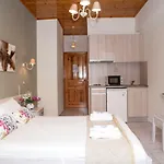 Nontas Homes * Kalamítsi