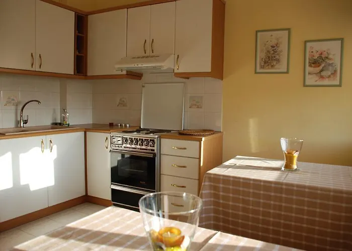 公寓 Nontas Homes